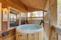 Cabin w/ Hot Tub - Near Nantahala Outdoor Center! - 3-Star