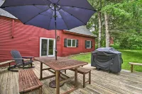 Renovated Farmhouse < 1 Mile to Okemo Mountain! - parking