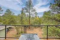 Cozy Woodland Retreat in the Pines, Near Prescott! - balcony