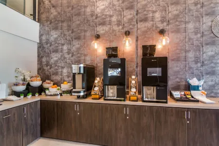 Hourglass Hotel, Trademark Collection by Wyndham