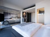 V8 ホテル ケルン エッシャー湖周辺のホテル