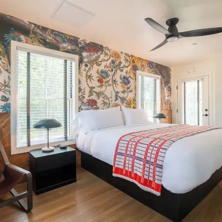 Talbot Commons Hotel