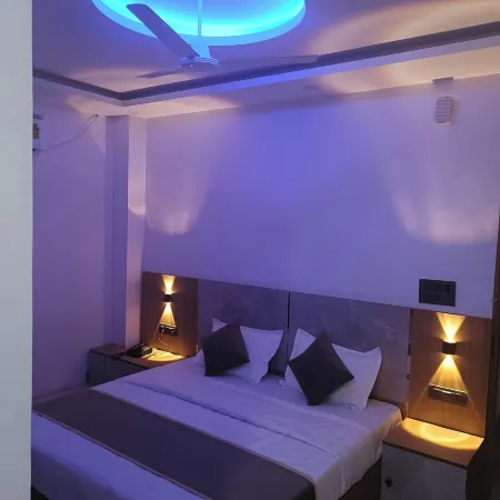 Hotel Ashiyana Palace