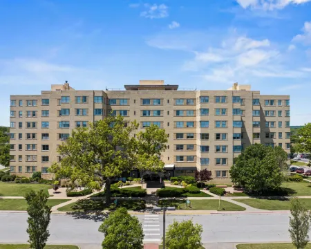 Hotel Phillips Hotels in Bartlesville