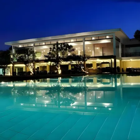 Pegasus Reef - A Beach Resort in Colombo