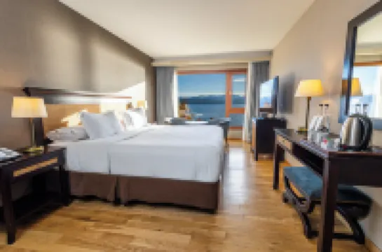 Cacique Inacayal Lake Hotel & Spa