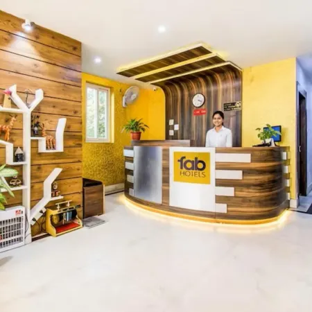 FabHotel Grand Sheela