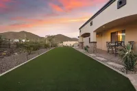 Copper Sky Retreat - Lux villa & pool Hotels in New River