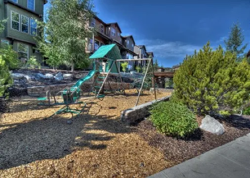 Luxury 4BD Retreat at Jordanelle, Private Hot Tub, Amazing Amenities