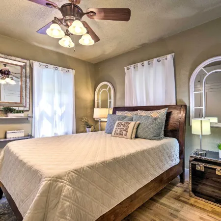 Charming Home in Downtown Nampa w/ Patio + Yard!
