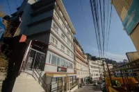 Tvd Hotel Polaris Gangtok Near MG Marg - Desayuno