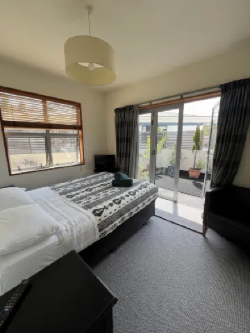 安託背包客旅館 酒店