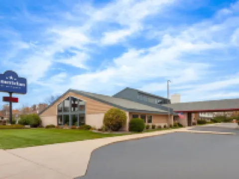 AmericInn by Wyndham Green Bay West Hotels in Howard