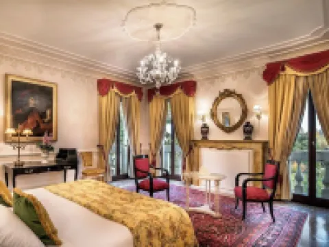 Villa Franceschi Hotel & Resort Hotels in Mira