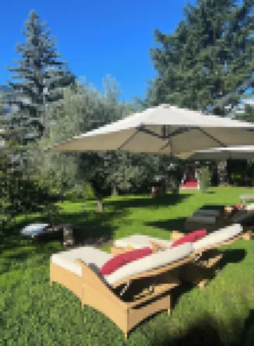 การ์เทินเรซิเดนซ์ซีเคอร์ติส