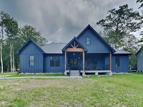 Holiday House by Taylor Made Deep Creek