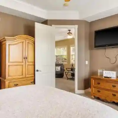 3Mins from Sdc. Can See Sdc from Outside the Condo, Family Friendly and Relaxing Rooms
