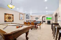 Huge home with theater, hot tub, golf cart, and just minutes from Lambeau Field!