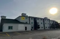 Super 8 by Wyndham Sidney NE Các khách sạn ở 
