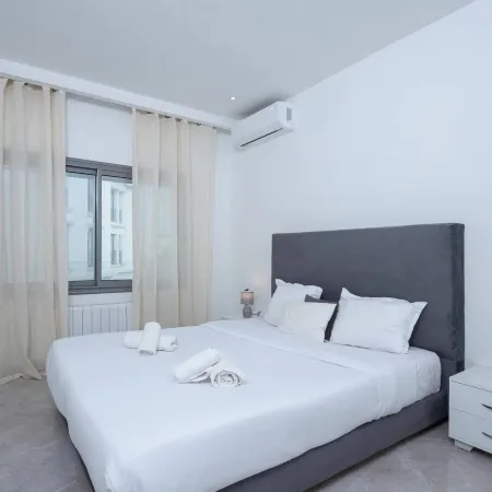 Luxurious 5-bedroom Apartment in La Marsa, Tunisia