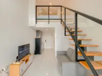 Simple and Modern Studio at Apartment Kingland Avenue By Travelio