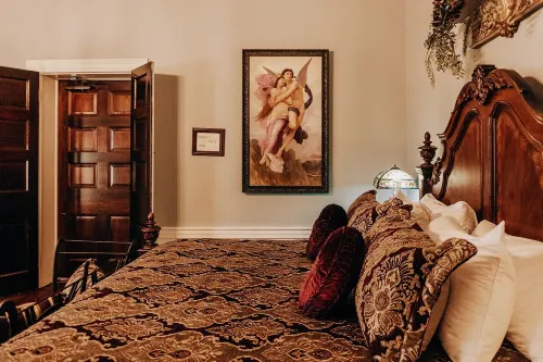 Belle Air Mansion and Inn - Homestays