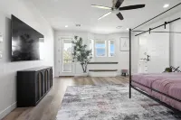6 BDR Modern Home w/River & Beach Access!