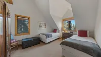 Ellis Peak by Avantstay Beautiful Mckinney Cabin w/ Filtered Lake Views