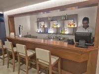 Rajarata Hotel - Bares