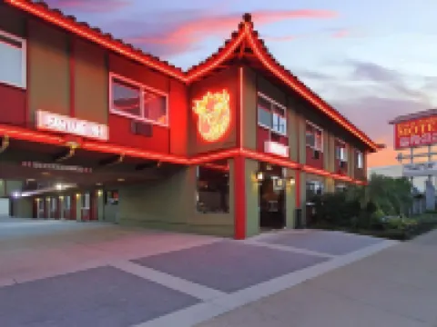 Royal Pagoda Motel Dodger Stadium Hotels near Little Tokyo