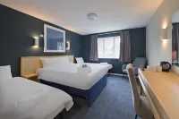 Travelodge Birmingham Oldbury - 3-Star
