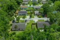 Manatee Cove Retreat | Pet-Friendly Coastal Home Sleeps 6