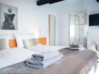 ダス ケンペルディック エルクラートのホテル