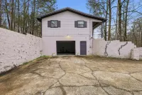 Modern Mcdonald Ranch Serene Wooded Escape 4 Bedroom Cottage - 3-Star