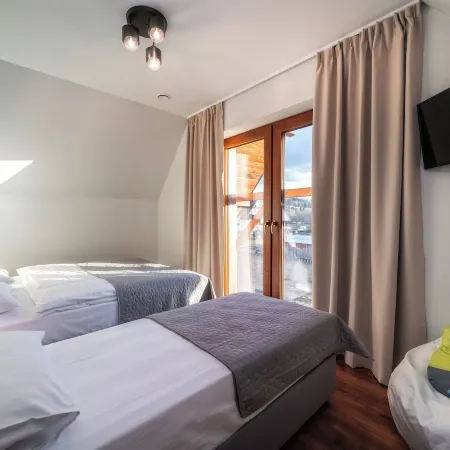 PRZY TERMACH - Pokoje Apartamenty Domki