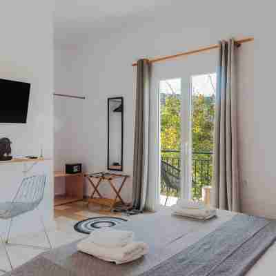 BOHOTEL Messonghi - Designer's Hotel Rooms