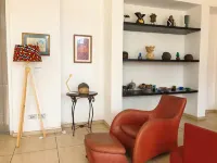 Hotel Maison Rouge Cotonou - สัตว์เลี้ยง
