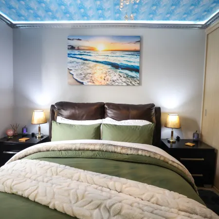 Luxury 2-Bedroom Apartment Near or Tambo with Private Garden & Heated Pool