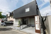 Grand Base Beppu Ekihigashi