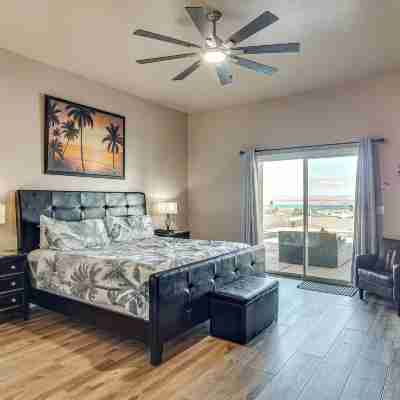 Lake View and Games Spacious Oasis in Lake Havasu! Rooms