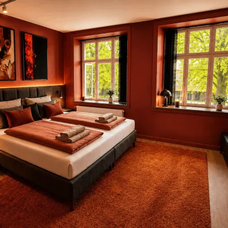 Crimson Autumn Suites JP