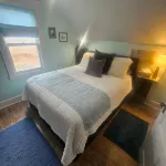 Camp Nova a Cozy Cedar-Clad Cottage in Scenic Tangier, Canada - balcony