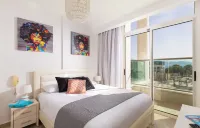 Mamad - Bright Eilat Escape with Balcony n Pool - 3-Star