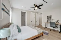 Upscale 4 Bdrm Retreat - Mins to Las Olas Beach - Wifi