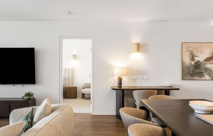 Riverside Apartments & Hotel