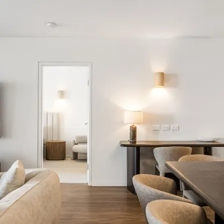 Riverside Apartments & Hotel