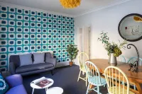 Dream Stays Bath - Trim Street Townhouse with Hot Tub - 3성급