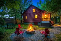 Little Joe Log Cabin, Utk/Neyland, Smokies, 16Acres, FP, HotTub, Fishing, Pets - 小木屋