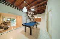 Gao Phala Beachfront Hostel - Pools