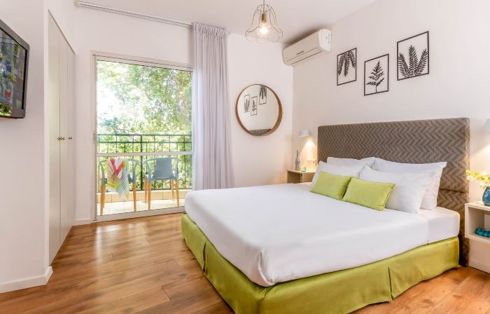 Travel Hotel Eilon